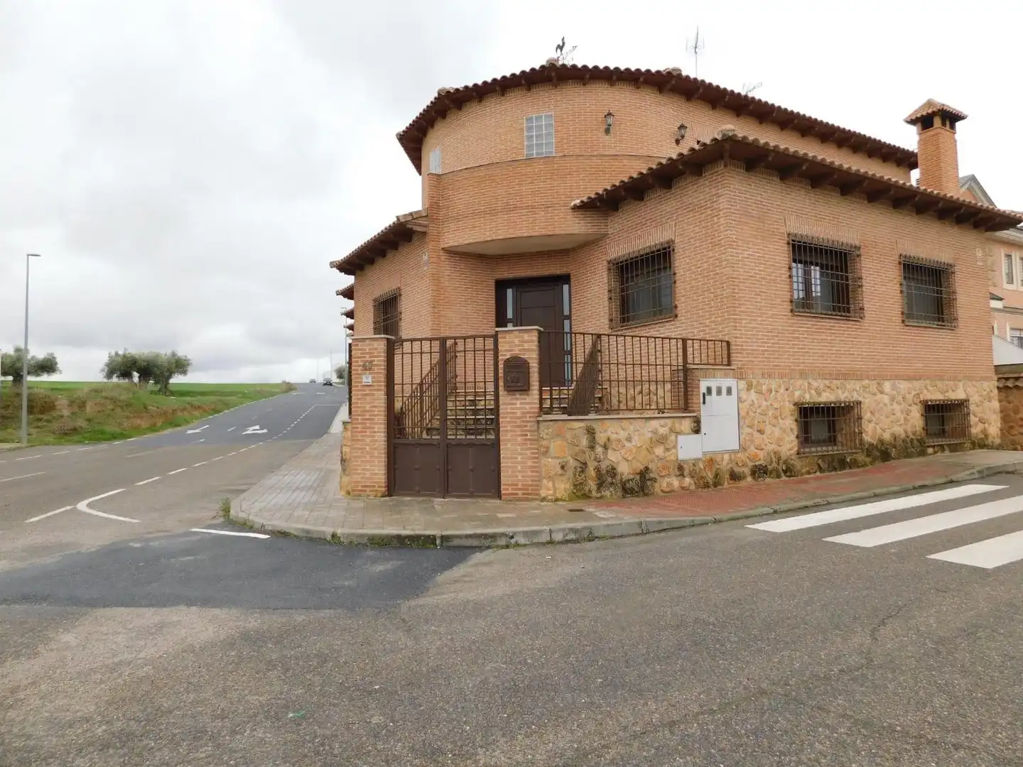 Vista exterior de Casa o chalet en venta en Alameda de la Sagra