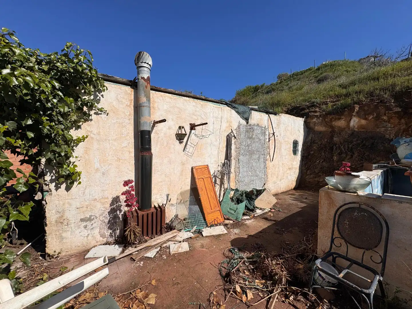 Vista exterior de Finca rústica en venda en Málaga amb Jardí privat i Piscina