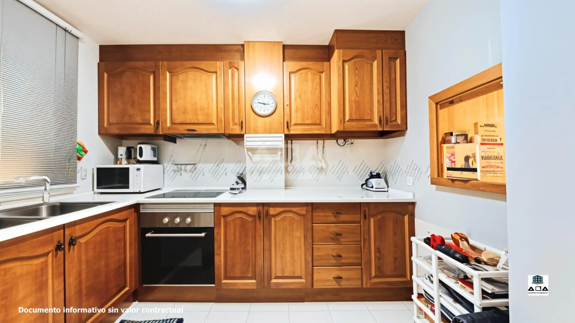 Cocina de Planta baja en venta en Alcalà de Xivert con Aire acondicionado, Calefacción y Jardín privado