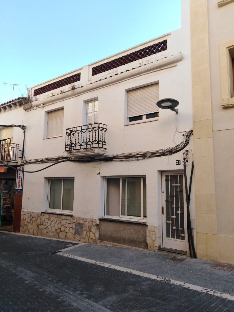 Vista exterior de Planta baixa de lloguer en Calafell amb Terrassa, Forn i Es permeten mascotes