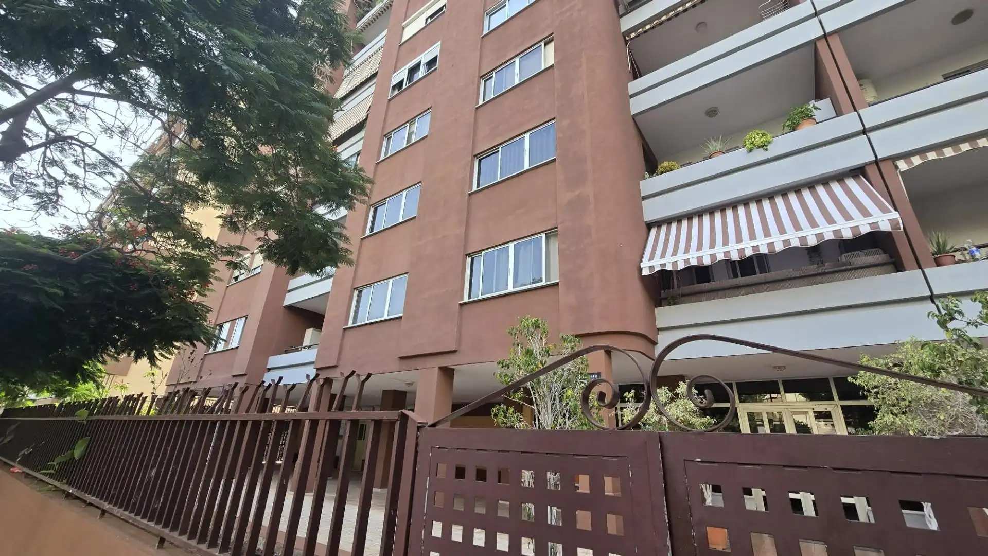 Exterior view of Flat for rent in Santa Cruz de Tenerife  with Terrace, Furnished and Community pool
