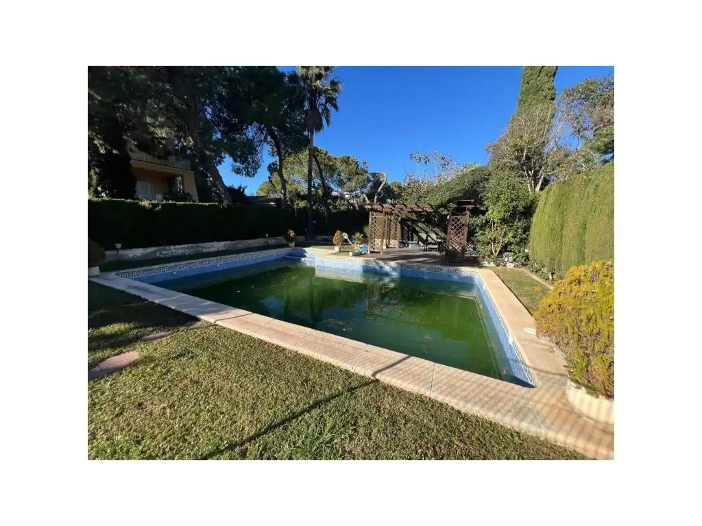 Piscina de Casa o chalet en venta en Godella con Aire acondicionado, Calefacción y Jardín privado