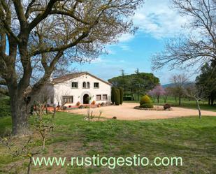 Vista exterior de Finca rústica en venda en Vidreres amb Calefacció, Jardí privat i Terrassa