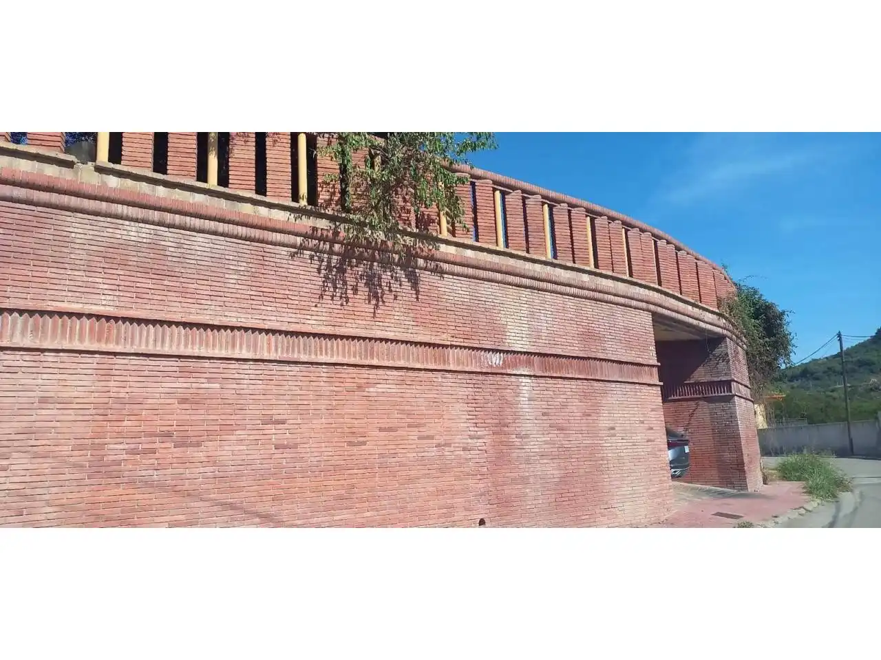 Vista exterior de Casa o xalet en venda en Caldes de Montbui amb Terrassa i Piscina