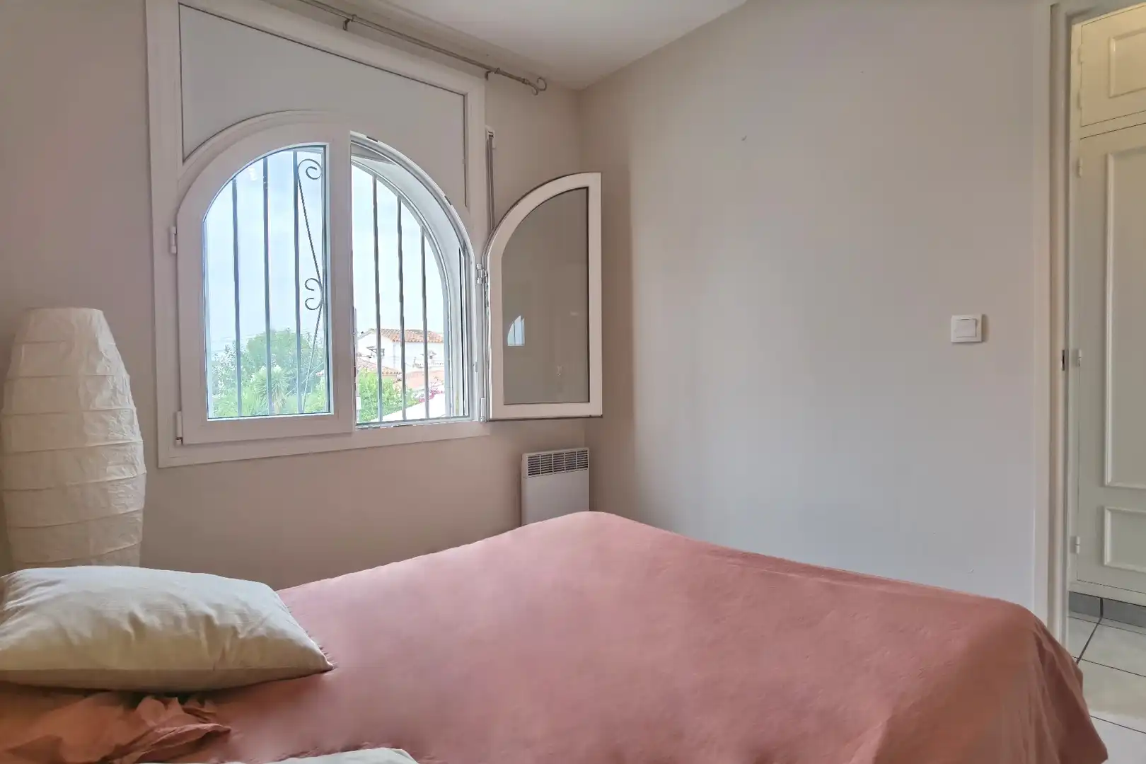 Dormitori de Casa o xalet en venda en Empuriabrava amb Aire condicionat, Jardí privat i Terrassa