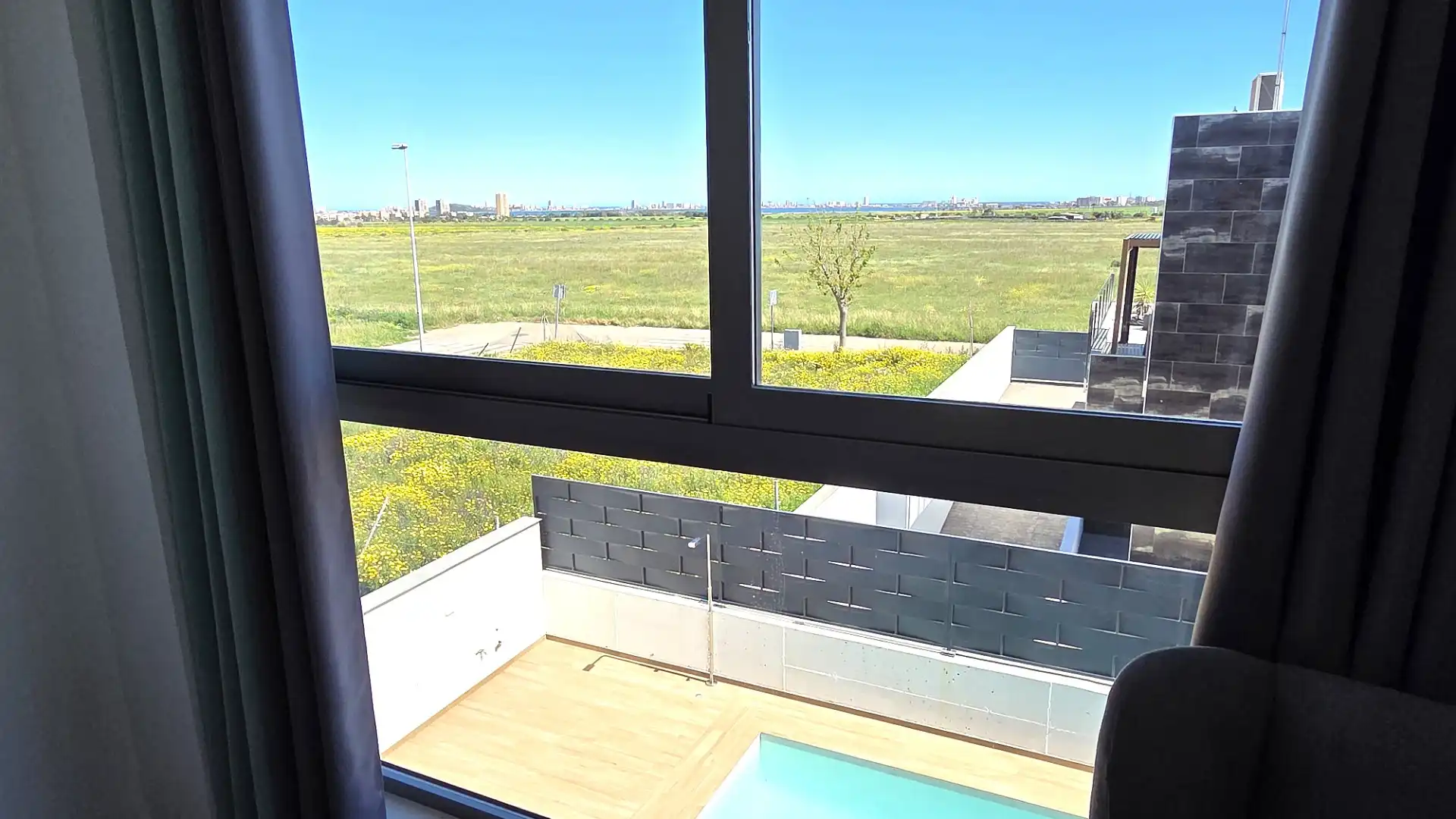 Piscina de Casa adosada en venta en Cartagena con Aire acondicionado, Calefacción y Jardín privado