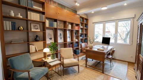 Foto 2 de Piso en venta en Calle Doce de Octubre, Niño Jesús, Madrid Capital