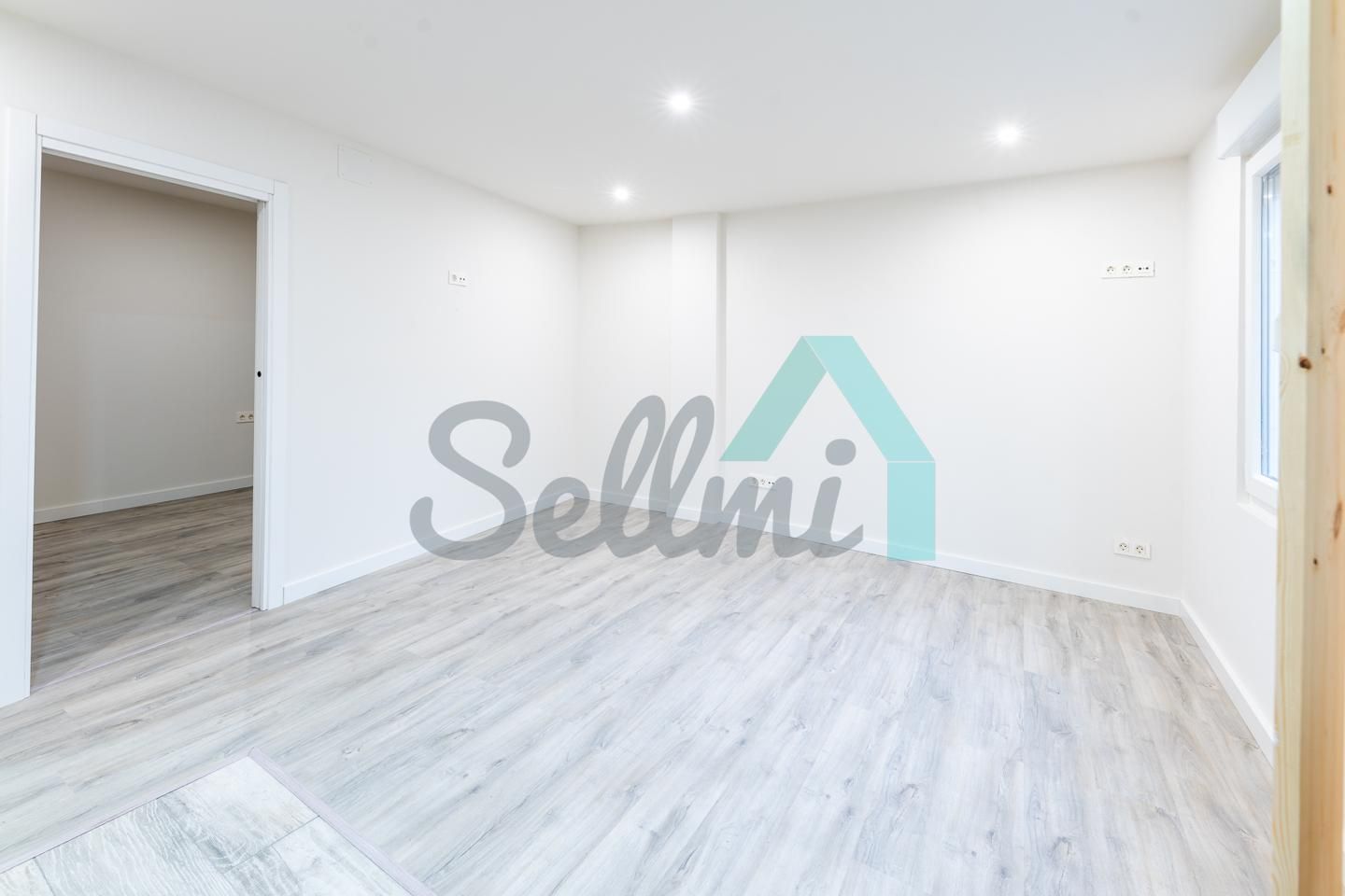 Flat for sale in Avilés