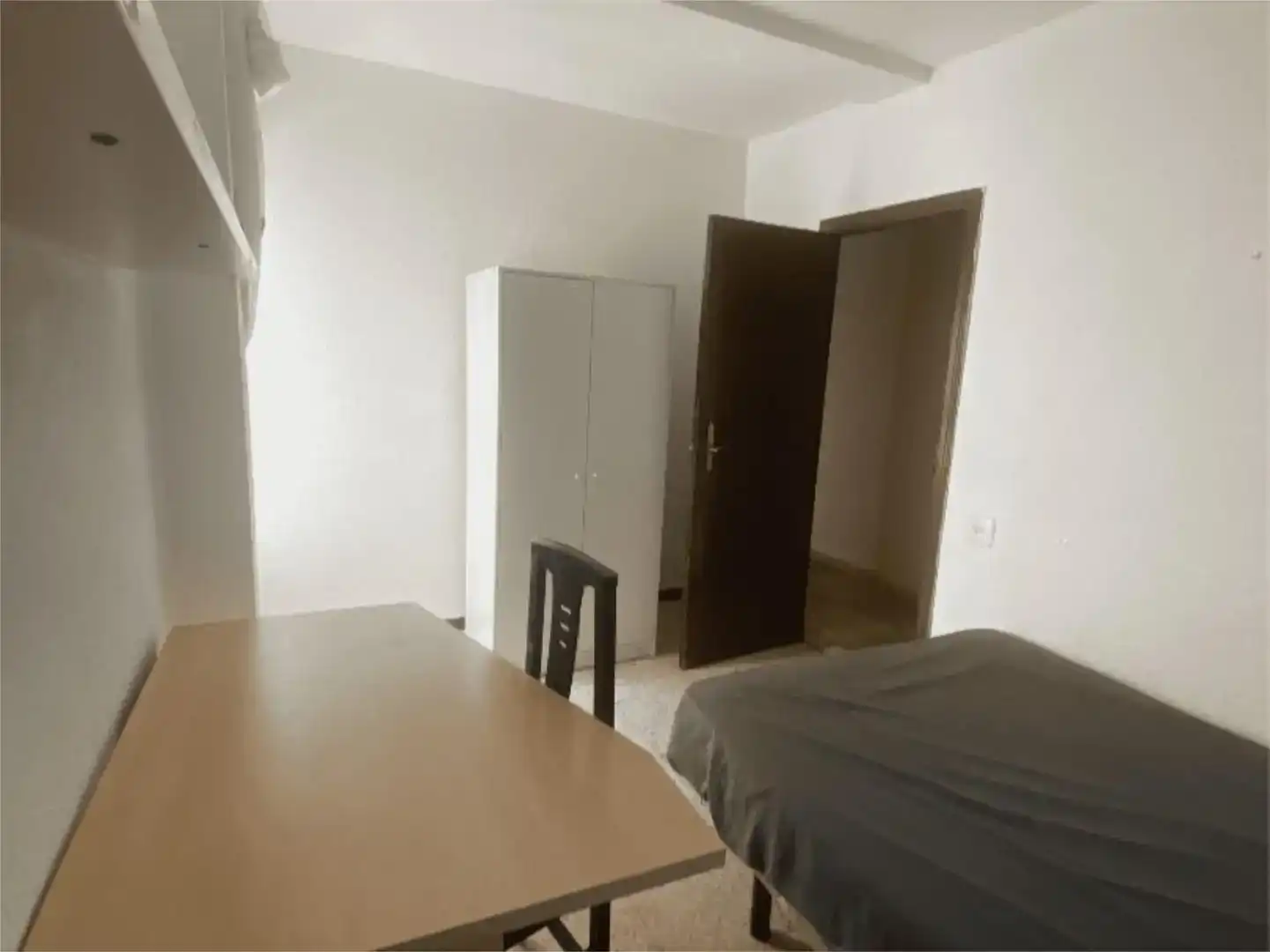 Bedroom of Flat for share in Elche / Elx  with Furnished and Balcony