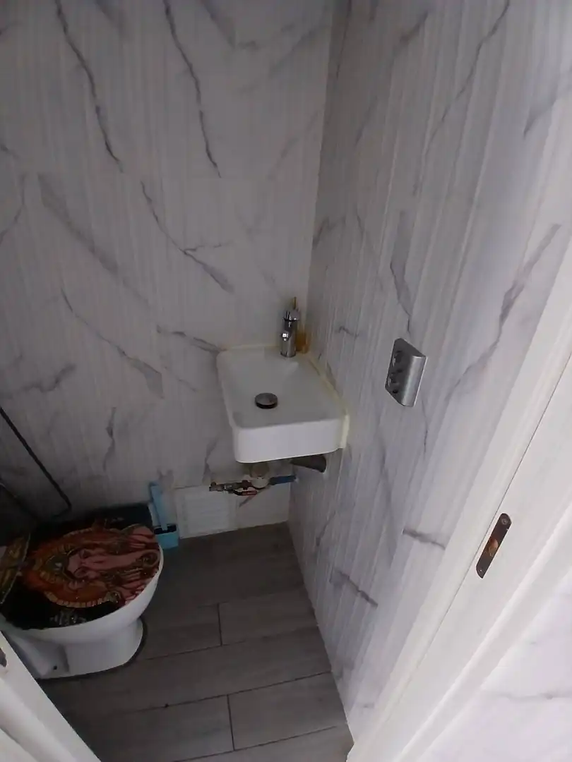 Badezimmer von Geschaftsraum zum Verkauf in Madrid