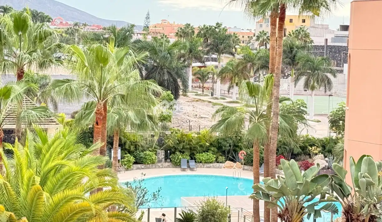 Piso con piscina en venta en Costa Adeje, imagen 3