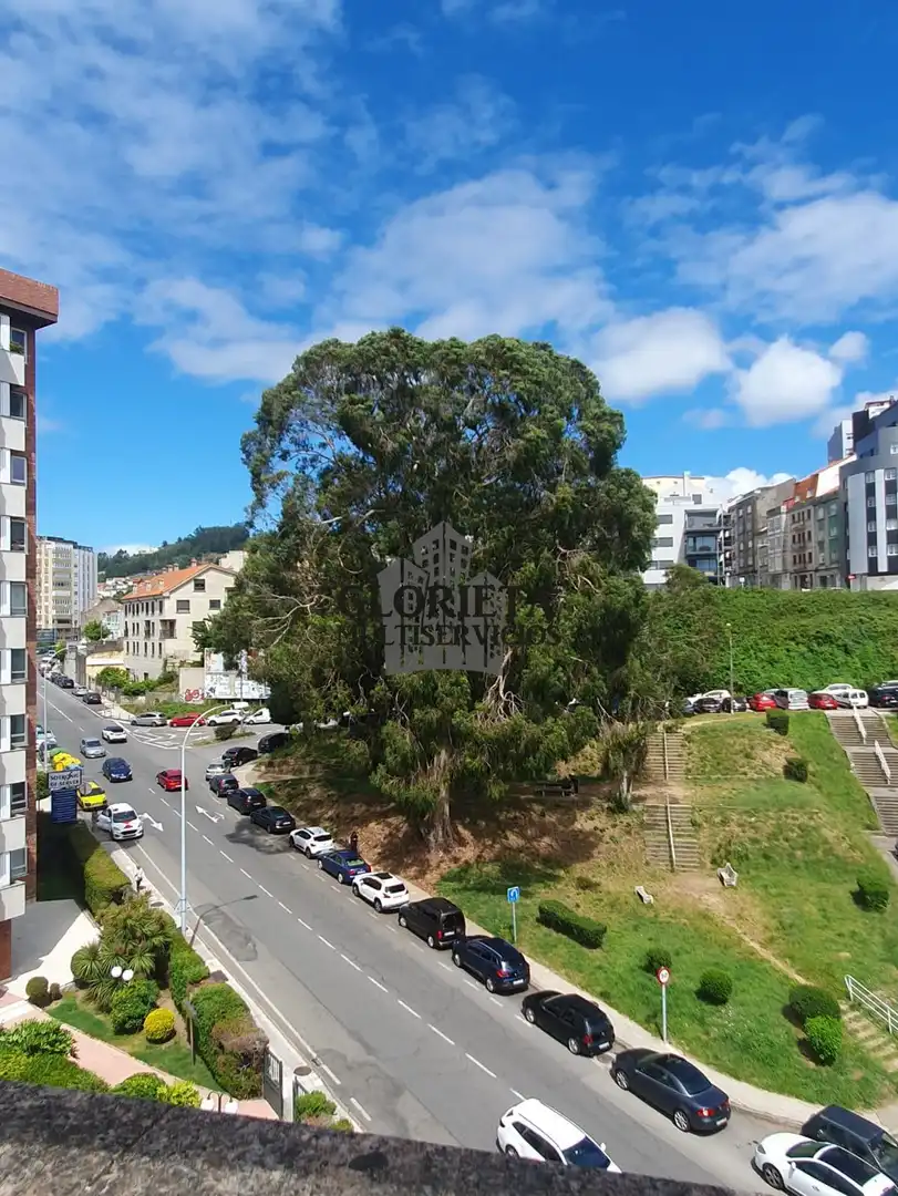 Außenansicht von Dachboden zum Verkauf in Vigo  mit Klimaanlage, Heizung und Parkett