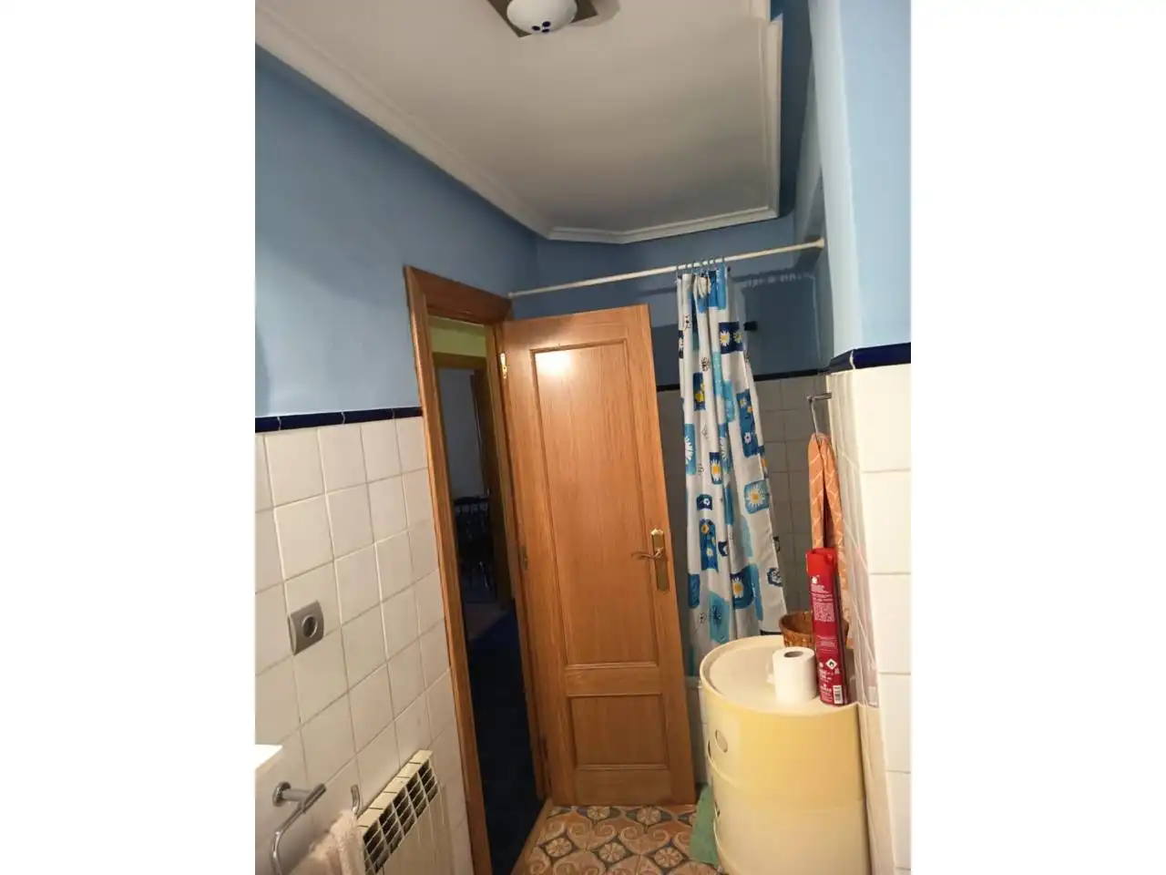 Badezimmer von Wohnungen zum Verkauf in León Capital  mit Heizung und Abstellraum