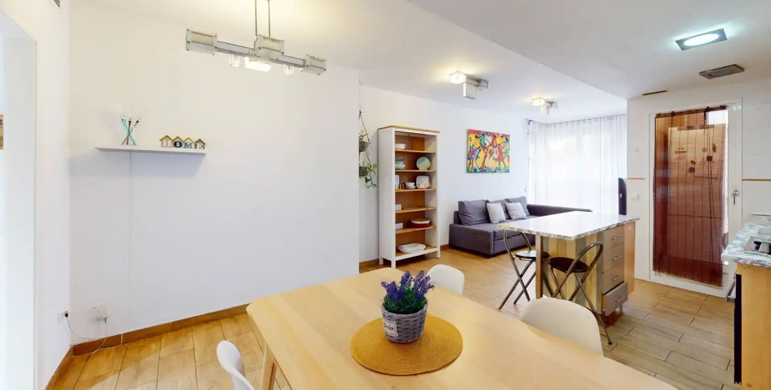 Comedor de Piso en venta en Valencia con Calefacción, Terraza y Trastero