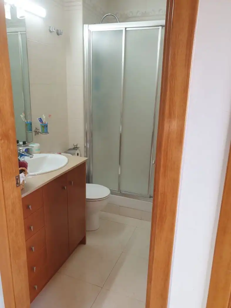 Baño de Dúplex en venta en Terrassa con Aire acondicionado, Trastero y Amueblado