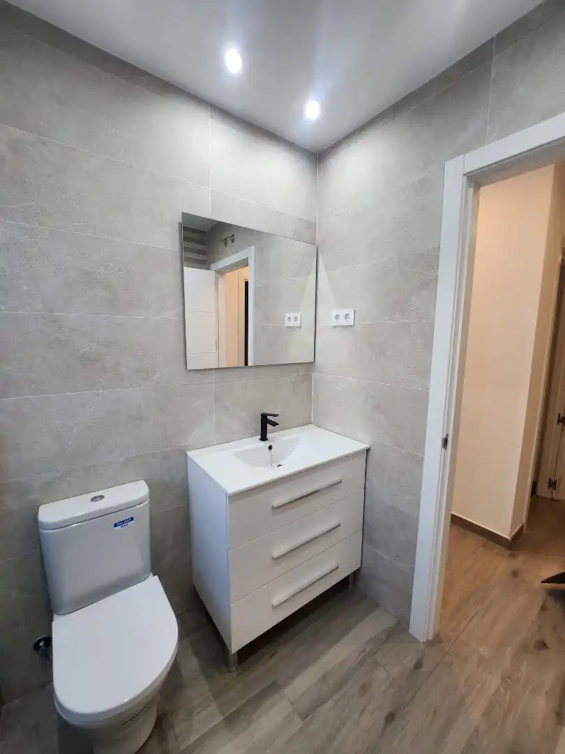 Baño de Casa adosada en venta en Villalbilla con Calefacción, Jardín privado y Trastero