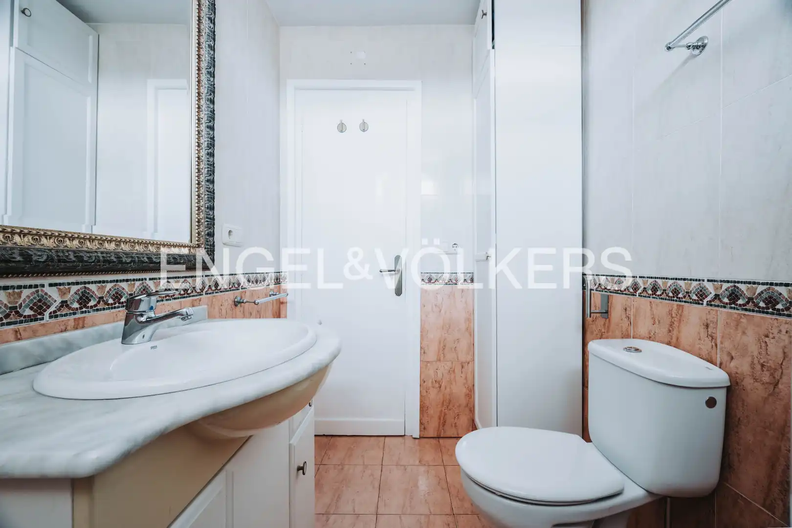 Bathroom of Study for sale in Zarautz  with Heating, Private garden and Swimming Pool