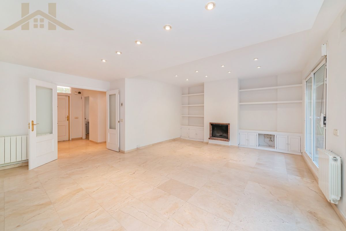 Single-family semi-detached for sale in Majadahonda  with Air Conditioner, Heating and Terrace