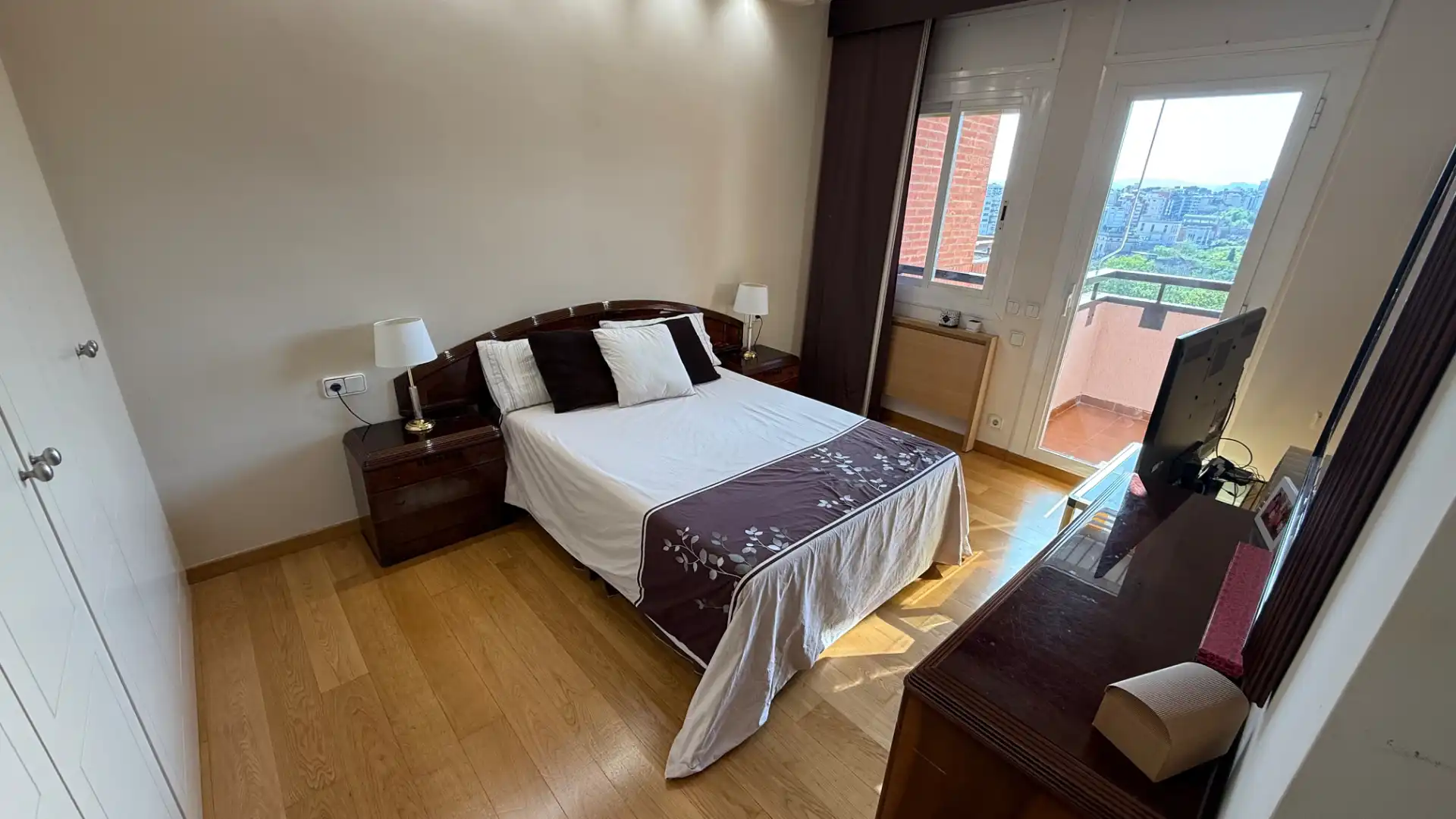 Bedroom of Flat for sale in Barcelona  with Air Conditioner, Heating and Parquet flooring