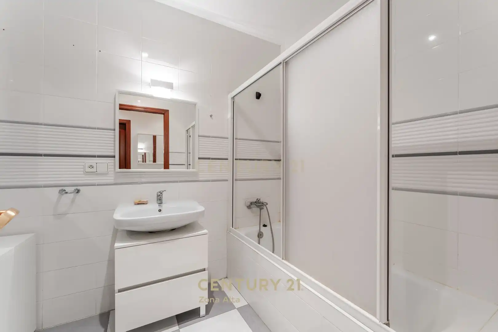 Bathroom of Residential for sale in Móra d'Ebre
