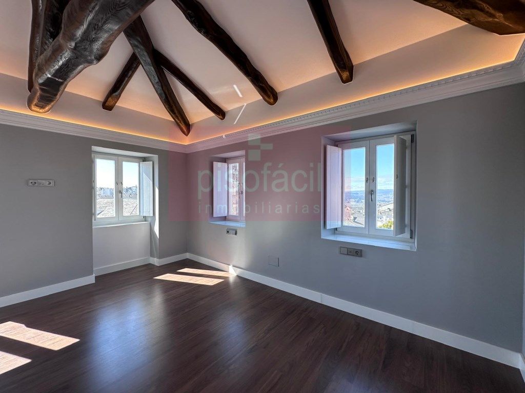 Dormitori de Apartament en venda en Lugo Capital