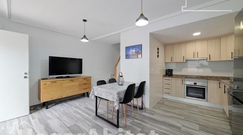 PRIMERA LÍNEA DE PLAYA! PRECIOSA CASA REFORMADA EN RESIDENCIAL CON TERRAZA Y PARKING