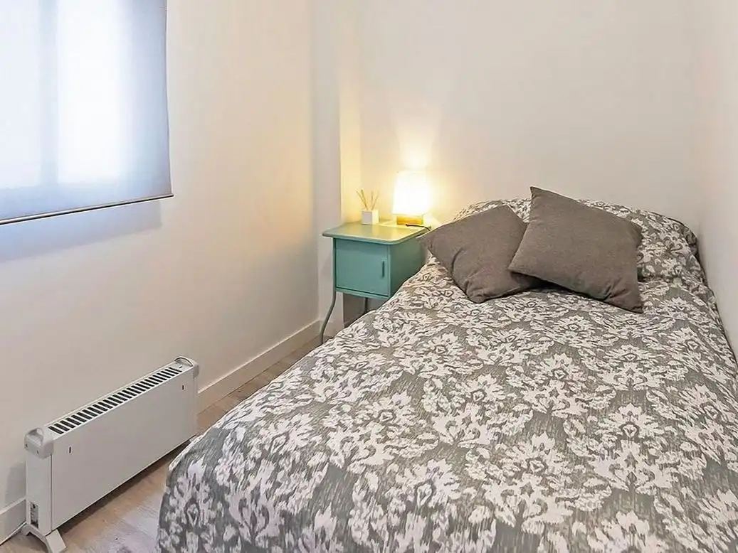 Habitación de Apartamento para compartir en Huelva con Aire acondicionado y Amueblado