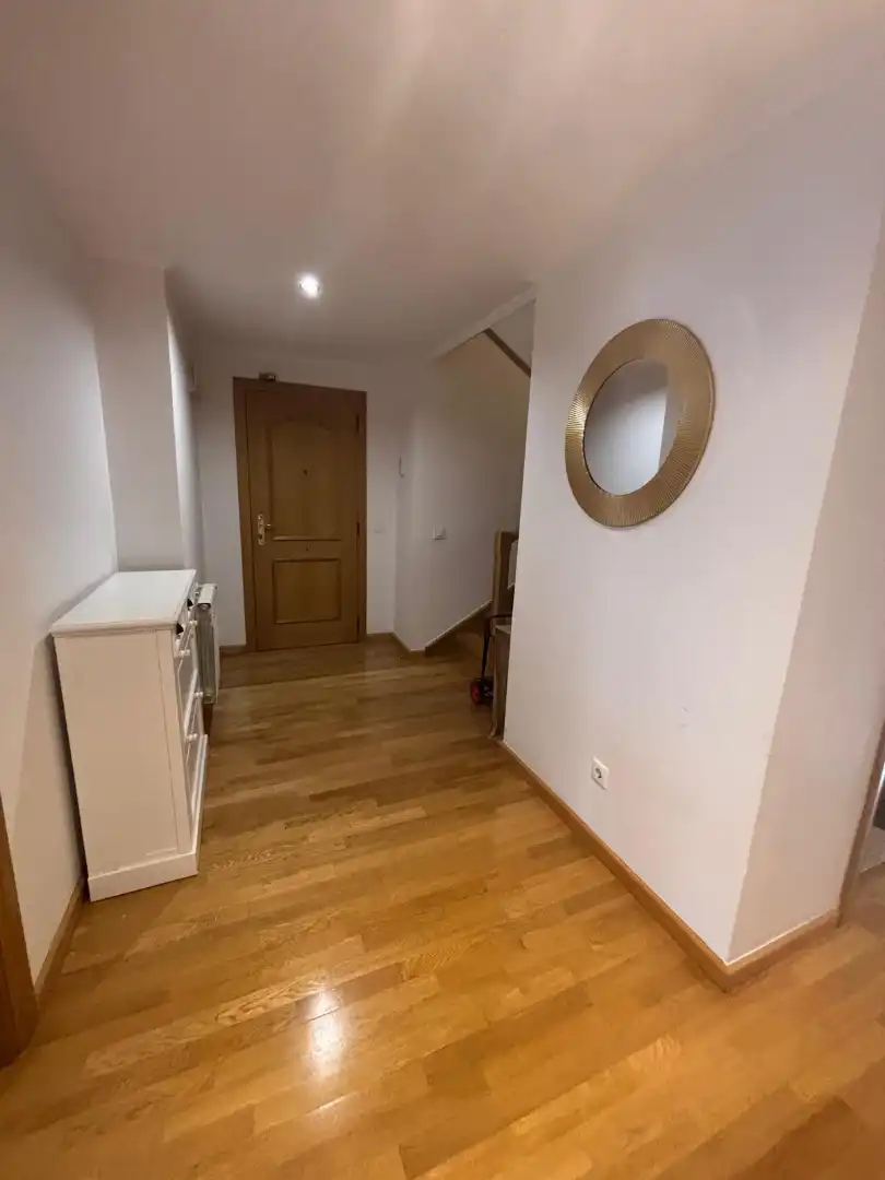 Flat for rent in Oviedo   with Air Conditioner, Heating and Parquet flooring