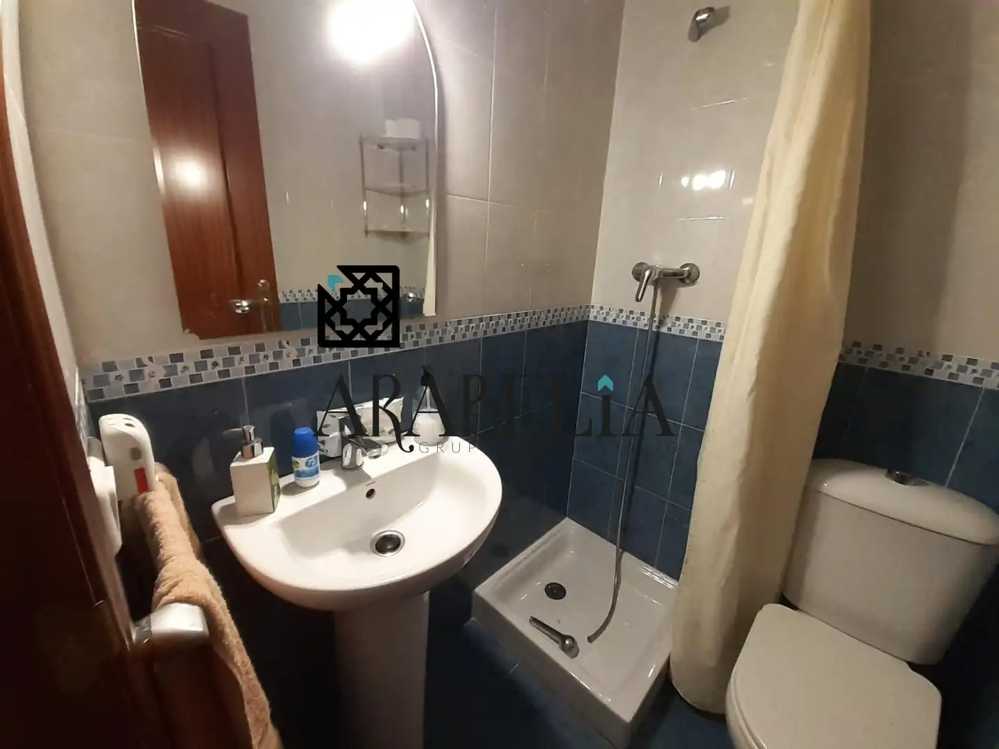 Badezimmer von Wohnung zum Verkauf in Córdoba mit Möbliert