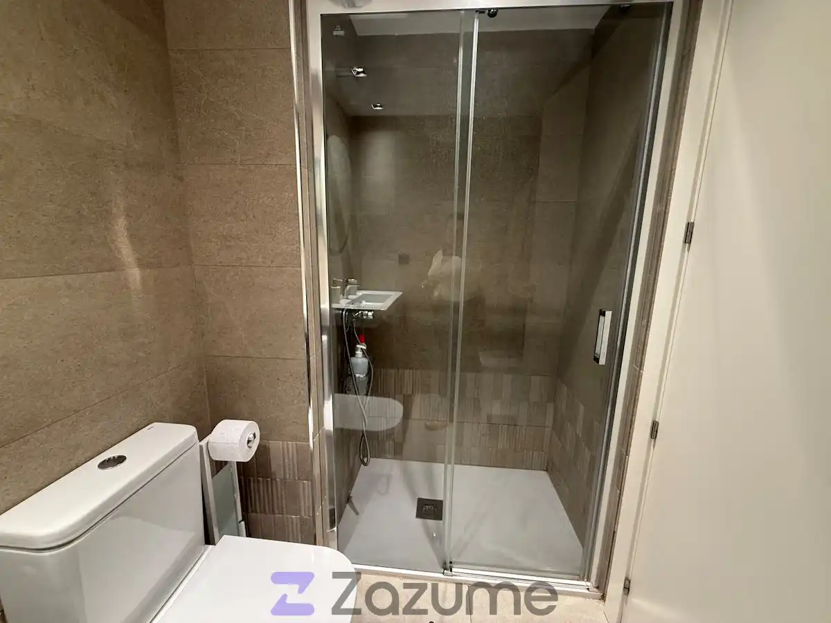 Baño de Piso de alquiler en Las Palmas de Gran Canaria con Amueblado, Horno y Lavadora