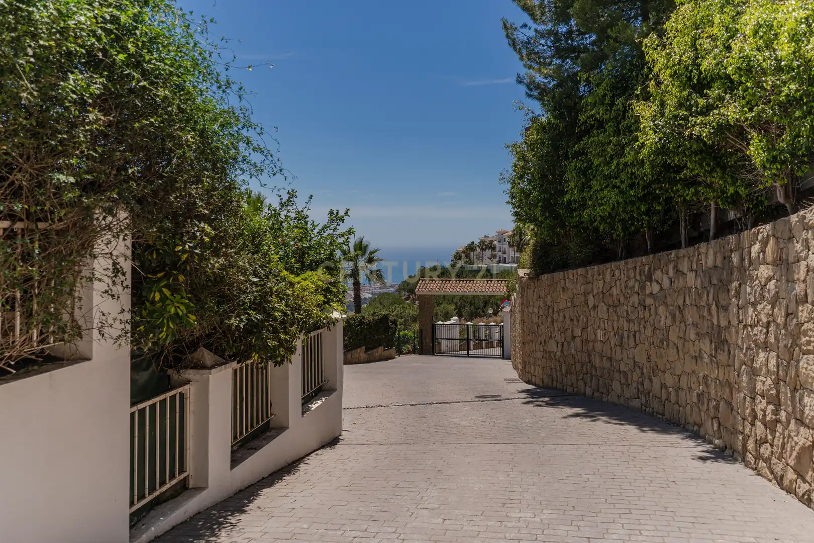 Vista exterior de Apartamento en venta en Rincón de la Victoria con Aire acondicionado, Trastero y Piscina