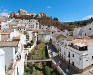 Vista exterior de Dúplex en venda en Setenil de las Bodegas amb Terrassa