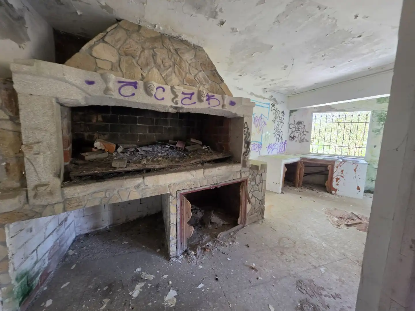 Cuina de Casa o xalet en venda en Ponteceso amb Terrassa