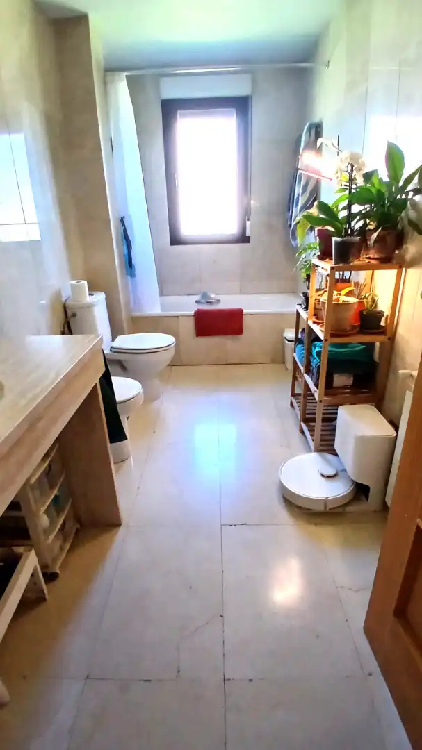 Bany de Casa o xalet en venda en Guadarrama amb Calefacció, Jardí privat i Terrassa