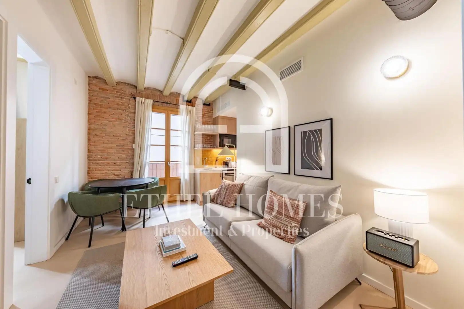 Sala de estar de Piso de alquiler en Barcelona con Aire acondicionado, Calefacción y Balcón