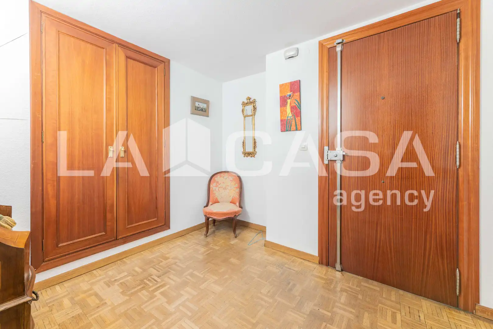 Piso en venta en Valencia con Horno y Balcón