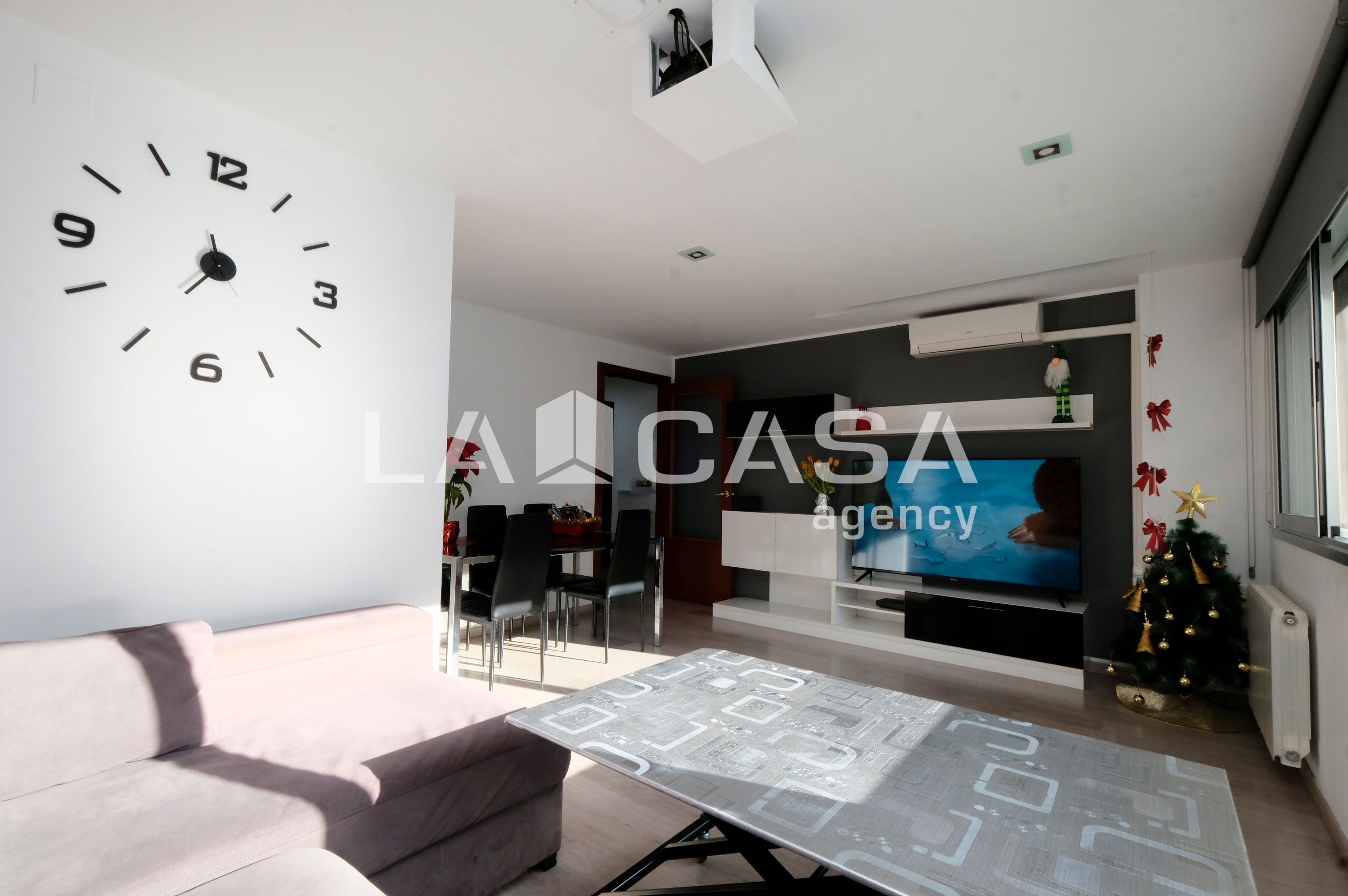 Piso en venta en  Barcelona Capital con Terraza
