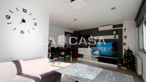 Foto 3 de Piso en venta en El Turó de la Peira,  Barcelona Capital