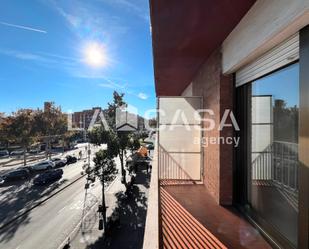 Vista exterior de Pis en venda en Badalona amb Balcó