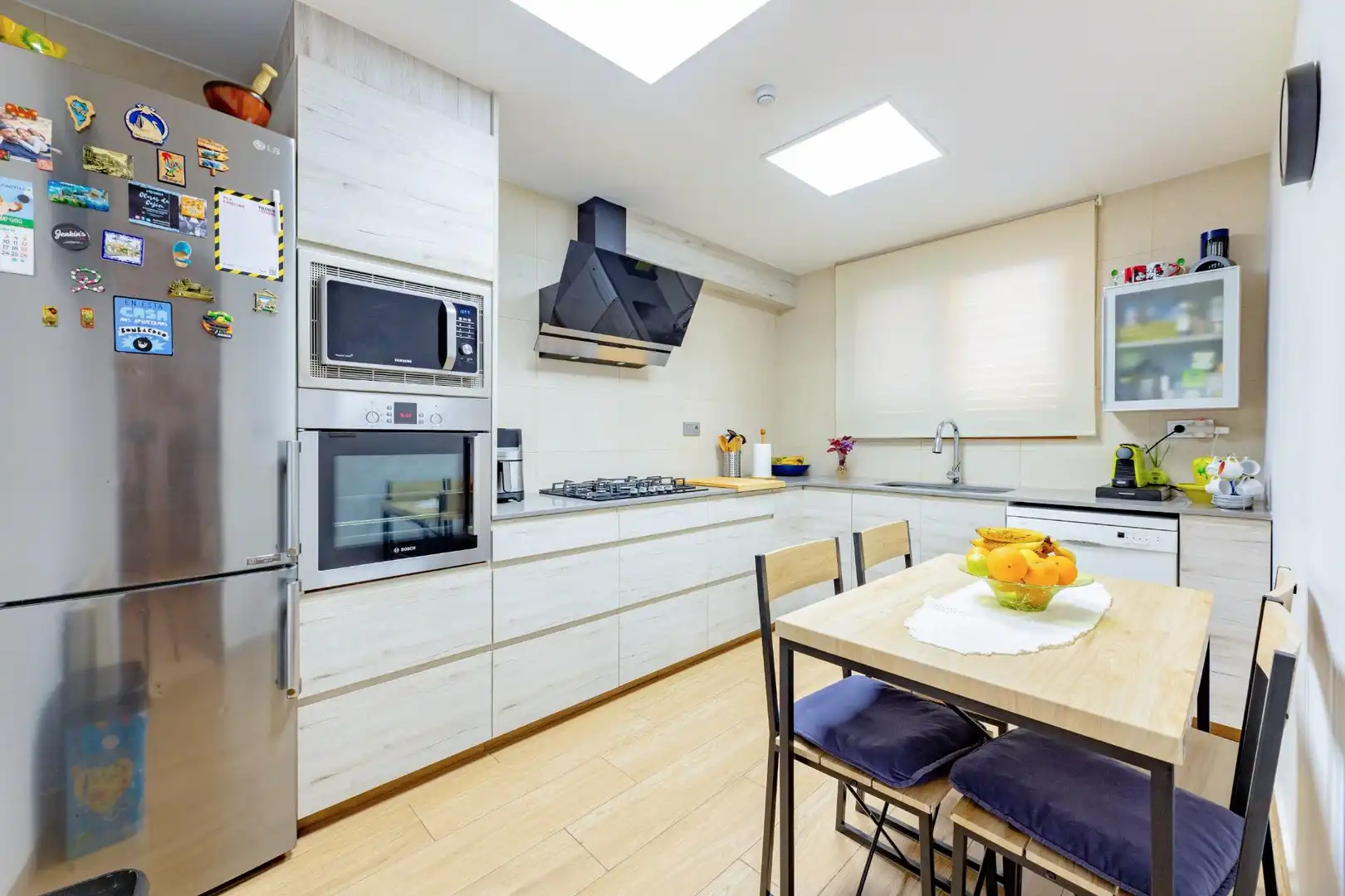 Cocina de Casa adosada en venta en Chiva con Aire acondicionado, Calefacción y Terraza