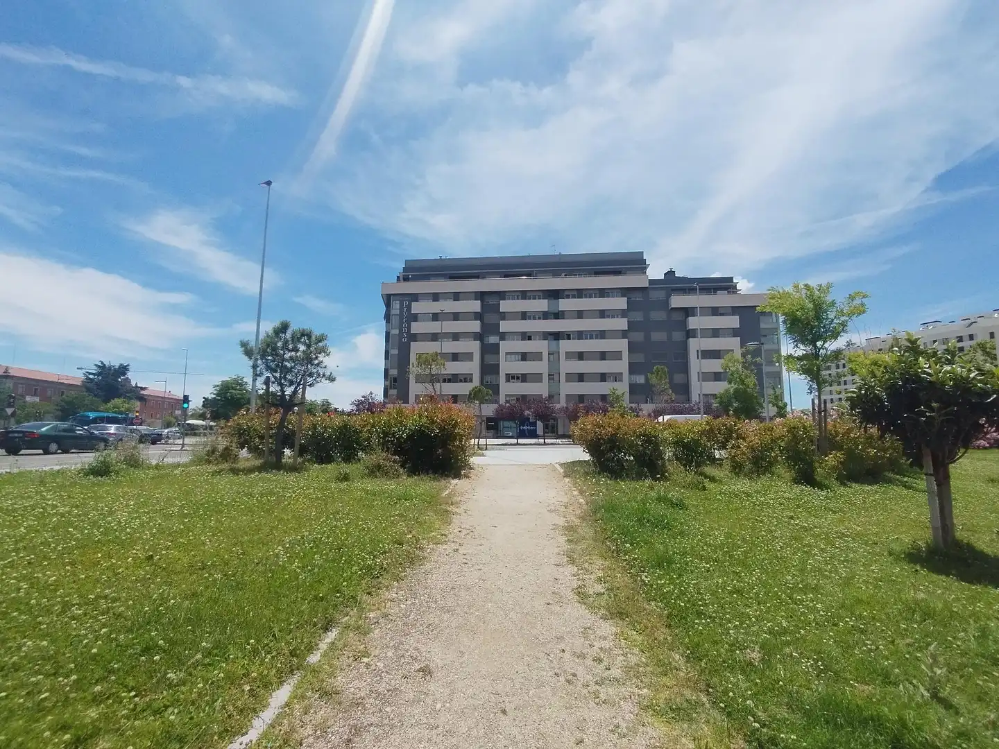 Vista exterior de Piso de alquiler en Valladolid con Calefacción, Parquet y Amueblado