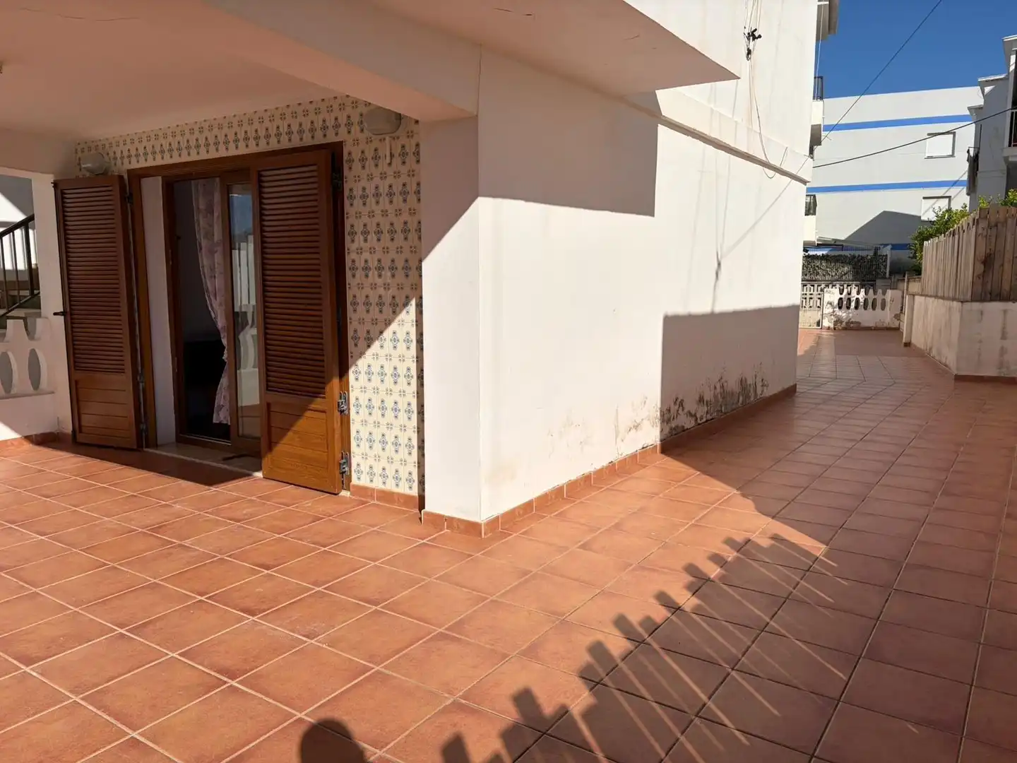 Terrace of Ground floor for rent in Oliva  with Air Conditioner, Terrace and Furnished