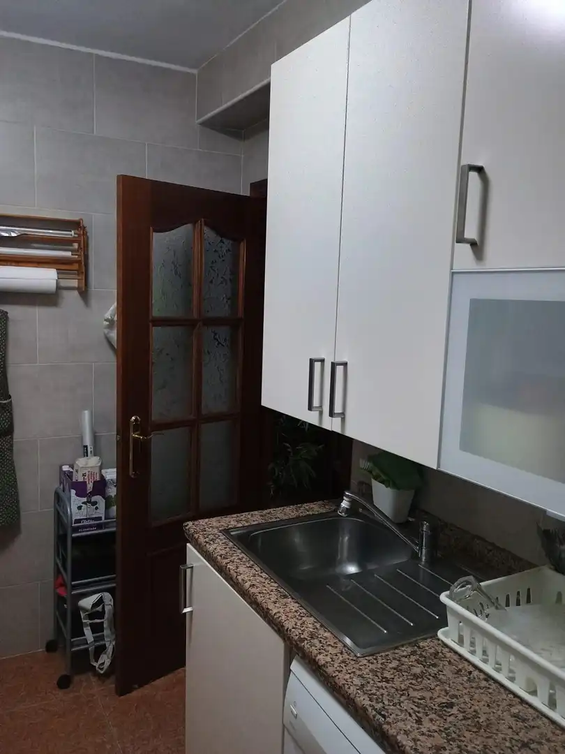 Cuina de Pis en venda en Mairena del Aljarafe amb Jardí privat, Terrassa i Balcó