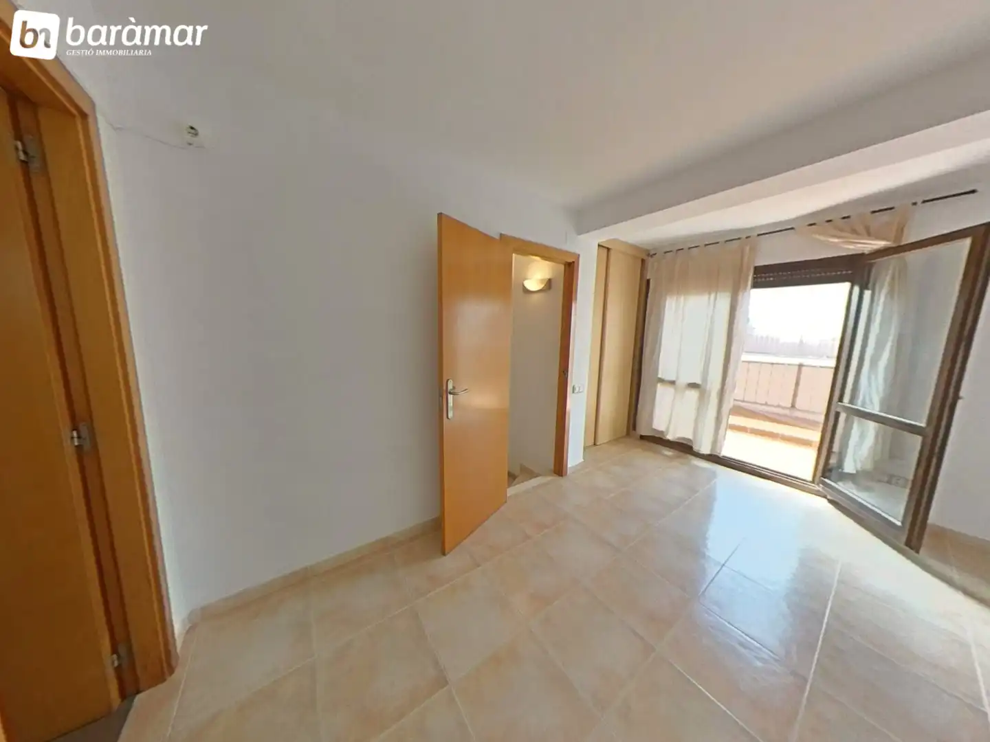 Dormitori de Dúplex en venda en Roda de Berà amb Aire condicionat, Calefacció i Terrassa