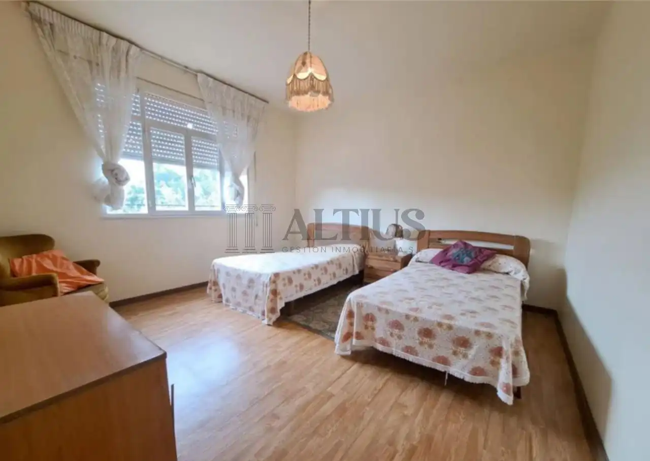 Habitación de Casa o chalet en venta en Boiro con Calefacción, Jardín privado y Amueblado