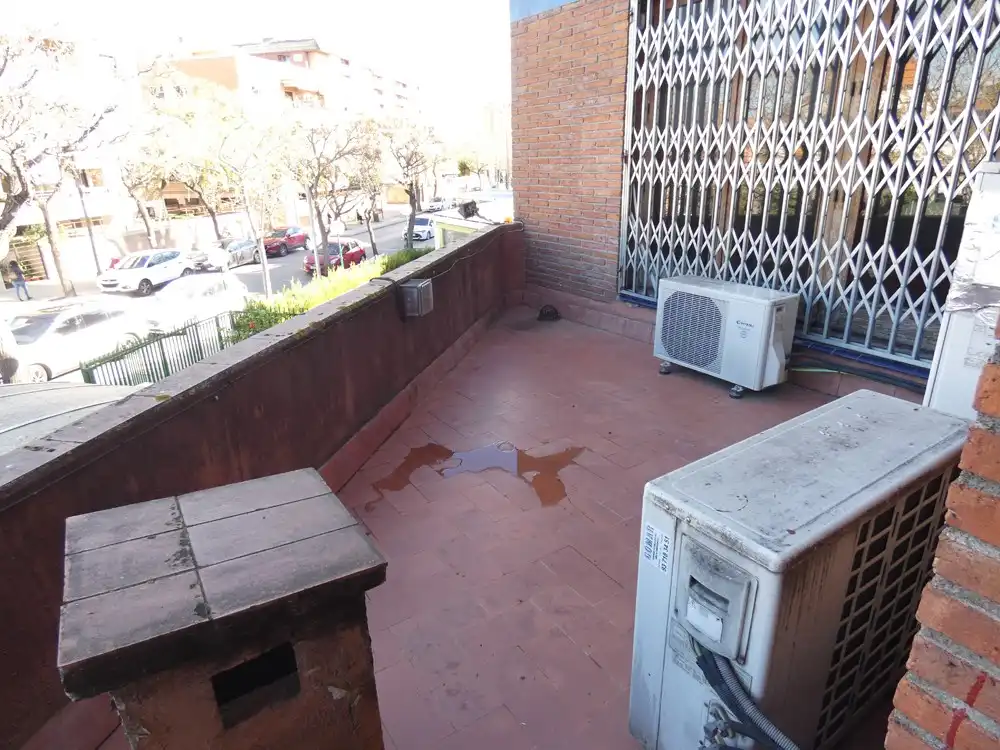 Office space to rent in Centre - Cordelles, imagen 4