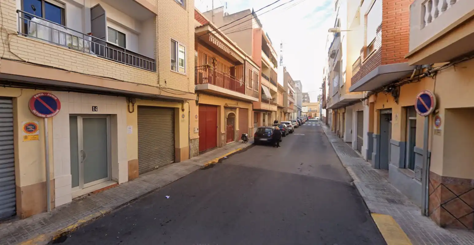 Casa en venta en BENITO PEREZ GALDOS, imagen 2