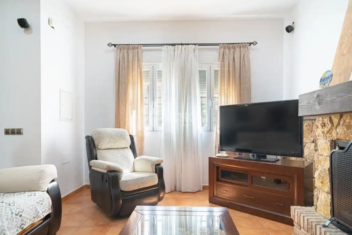 Sala de estar de Finca rústica en venta en Torreperogil con Aire acondicionado y Calefacción