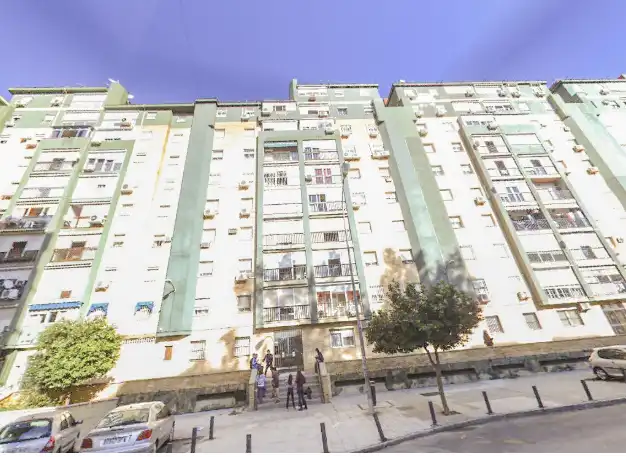 Vista exterior de Pis en venda en Sevilla