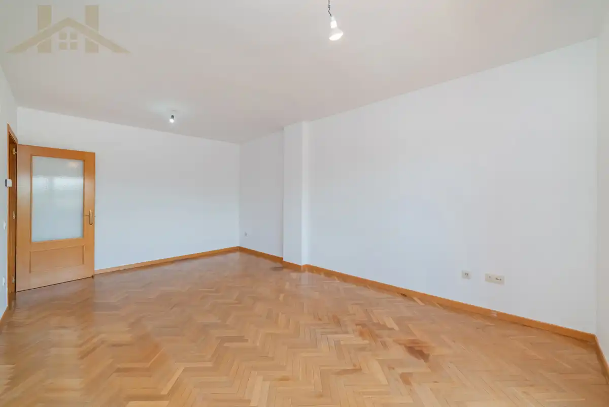 Wohnung zum Verkauf in Avenida Juan Carlos I, 76, Los Llanos - Valle Pardo